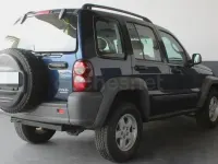 Usado Jeep Cherokee Limited 163 CV (119 kW) 2006 Azul SUV