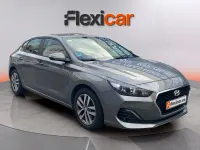 Usado Hyundai i30 120 CV (88 kW) 2018 Marrón Familiar