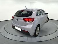 Usado Kia Rio Urban 84 CV (61 kW) 2020 Gris Berlina