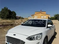 Usado Ford Focus Titanium 120 CV (88 kW) 2019 Blanco Berlina