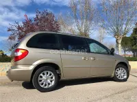 Usado Chrysler Voyager 180 CV (132 kW) 2002 Beige Monovolumen
