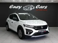 Usado Dacia Sandero Expression 91 CV (66 kW) 2022 Blanco Berlina