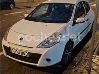 Usado Renault Clio IV 75 CV (55 kW) 2012 Blanco Berlina