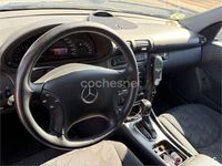 Usado Mercedes C270 Avantgarde 170 CV (125 kW) 2003 Gris / plata Familiar