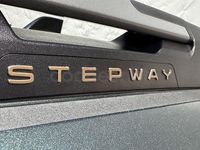 Usado Dacia Sandero Expression 101 CV (74 kW) 2025 Verde Berlina