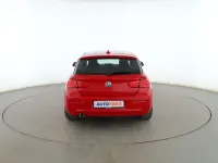 Usado BMW 118 Sport Line 150 CV (110 kW) 2016 Rojo Utilitario