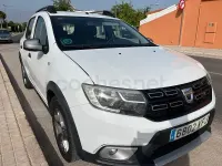 Usado Dacia Sandero Stepway 90 CV (66 kW) 2017 Blanco Berlina