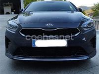 Usado Kia ProCeed GT-Line 140 CV (102 kW) 2019 Gris / plata Familiar