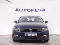 Usado VW Passat 122 CV (89 kW) 2020 Azul Berlina
