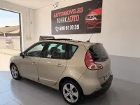 Usado Renault Grand Scénic III Bose Edition 130 CV (95 kW) 2012 Beige Monovolumen