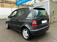 Usado Mercedes A170 Classic 90 CV (66 kW) 1999 Gris / plata Monovolumen