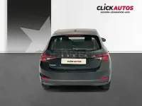 Usado Skoda Fabia Essence 80 CV (58 kW) 2025 Negro Utilitario