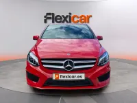 Usado Mercedes B200 139 CV (102 kW) 2019 Rojo Utilitario