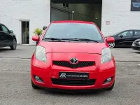 Usado Toyota Yaris Active 90 CV (66 kW) 2009 Rojo Utilitario