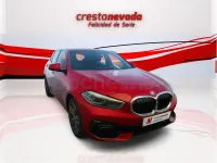 Usado BMW 118 Comfort Edition 150 CV (110 kW) 2021 Rojo Utilitario