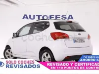 Usado Kia Venga 116 CV (85 kW) 2012 Blanco Utilitario