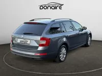 Usado Skoda Octavia Active 105 CV (77 kW) 2015 Gris Familiar