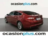 Usado Ford Mondeo Titanium 241 CV (177 kW) 2016 Rojo Berlina