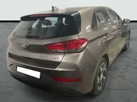 Usado Hyundai i20 84 CV (61 kW) 2022 Gris Utilitario