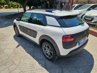 Usado Citroën C4 Cactus Feel 99 CV (72 kW) 2016 Blanco Utilitario
