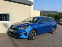 Usado Kia Ceed 136 CV (100 kW) 2020 Azul Utilitario