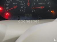 Usado Nissan Micra Visia 65 CV (47 kW) 2004 Beige Berlina