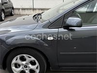 Usado Ford Focus Trend 115 CV (84 kW) 2007 Gris / plata Berlina