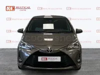 Usado Toyota Yaris Active 69 CV (50 kW) 2018 Gris / plata Berlina
