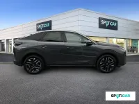 Usado Peugeot 3008 Allure 145 CV (106 kW) 2025 Gris / plata SUV