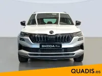 Usado Skoda Karoq SportLine 150 CV (110 kW) 2025 Gris plata SUV