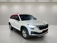 Usado Skoda Karoq Style 150 CV (110 kW) 2022 Blanco SUV