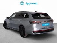 Usado VW Passat R-line 272 CV (200 kW) 2025 Gris / plata Familiar