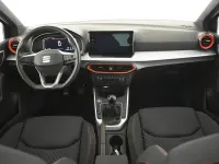 Usado Seat Arona FR 115 CV (84 kW) 2025 Gris/plata SUV