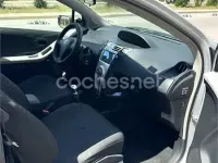 Occasion Toyota Yaris Luna 87 PK (63 kW) 2007 Grijs Hatchback