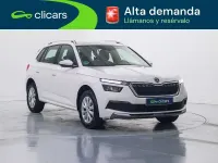 Usado Skoda Kamiq Ambition 110 CV (80 kW) 2022 Blanco SUV