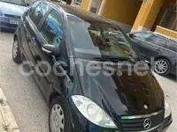 Usado Mercedes A160 Elegance 75 CV (55 kW) 2004 Negro Monovolumen