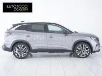 Usado Renault Austral Iconic 200 CV (147 kW) 2023 Gris / plata SUV
