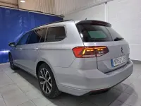 Usado VW Passat Executive 150 CV (110 kW) 2021 Gris / plata Familiar