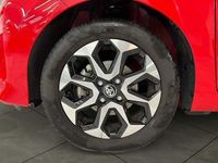 Usado Toyota Aygo X-play 72 CV (52 kW) 2021 Rojo Utilitario