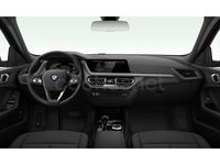 Usado BMW 118 150 CV (110 kW) 2022 Gris / plata Utilitario