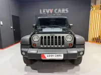 Usado Jeep Wrangler 200 CV (147 kW) 2012 Negro SUV