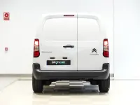 Käytetty Citroën Berlingo PureTech 110 HP (80 kW) 2023 Valkoinen Tila-auto