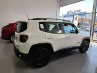 Usado Jeep Renegade Night Eagle 140 CV (102 kW) 2019 Blanco SUV