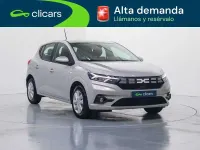 Usado Dacia Sandero Expression 91 CV (66 kW) 2023 Gris Utilitario