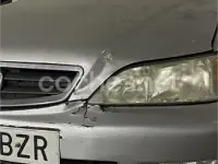 Usado Honda Accord LS 136 CV (100 kW) 2002 Gris / plata Berlina