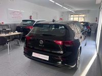 Usado VW Golf VIII 110 CV (80 kW) 2022 Negro Utilitario