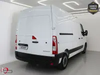 Usado Renault Master 135 CV (99 kW) 2021 Blanco Monovolumen