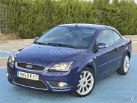 Usado Ford Focus Cabriolet Titanium 145 CV (106 kW) 2007 Azul Descapotable
