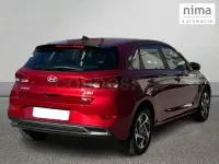 Nuevo Hyundai i30 100 CV (73 kW) 2025 Rojo Berlina