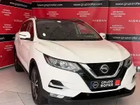 Usado Nissan Qashqai N-Connecta 110 CV (80 kW) 2018 Sapporo white (sólido) SUV